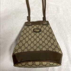 Vintage Authentic Gucci shoulder bag